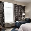 Отель Hampton Inn & Suites La Crosse Downtown, фото 19