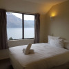 Отель Queenstown Lakeview Holiday Home, фото 19