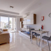 Отель Modern 1BR Apartment in Central St Julian s, фото 3