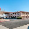 Отель Econo Lodge West - Coors Blvd, фото 17