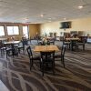 Отель Cobblestone Inn Suites Merrill, фото 22