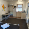 Отель Seven Mile Beach Cabin and Caravan Park, фото 2