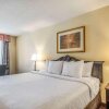 Отель Clarion Inn & Suites Central Clearwater Beach, фото 38