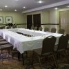 Отель Queens County Inn and Suites Long Island City, фото 10