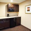 Отель Holiday Inn Express & Suites Mt. Pleasant, an IHG Hotel, фото 7