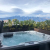 Отель Spacious Lake View Townhouse Unbelievable SPA, фото 11