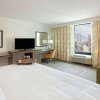 Отель Hampton Inn & Suites Minneapolis / Downtown, фото 30