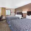 Отель Days Inn & Suites by Wyndham Waterloo в Уотерлу