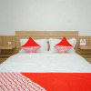 Отель OYO 330 Diamond Executive Kost, фото 5