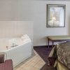 Отель Quality Inn & Suites Conference Center в Кларкстоне