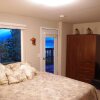 Отель The Fraser River's Edge B&B Lodge в Чилиуоке