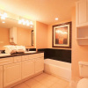 Отель Yacht Club S #1-701 3 Bedroom Condo by RedAwning, фото 25