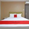 Отель RedDoorz near UNS Solo, фото 5