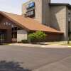 Отель Comfort Inn & Suites Syracuse-Carrier Circle в Сиракьюсе