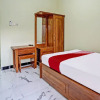 Отель OYO Life 92043 Kost Barokah Syariah Madiun, фото 17