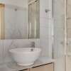 Отель Sanders Crystal - Neat 1-bdr Apt w City View, фото 6