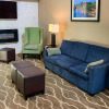 Отель Comfort Suites Columbus State University Area, фото 2