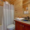 Отель Clear Blue Morning - Three Bedroom Cabin, фото 8