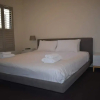 Отель Fantastic 1 Bedroom Apartment Near Kings Park & The City, фото 12