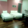 Отель OYO 663 Trevor Hotel, фото 3