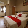 Отель Natio Hotel Medan by RedDoorz, фото 5