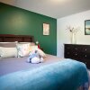 Отель Casa Bella: Serene & Welcoming In Santa Rosa! 3 Bedroom Home by Redawning, фото 6