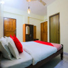 Отель OYO 19801 The Camron, фото 6