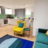 Отель Garland Stylish Apartment 2 In Greater London, фото 13