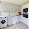 Отель The Golders Green Place - Modern and Bright 1bdr Flat, фото 13