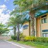 Отель Microtel Inn & Suites by Wyndham Cabanatuan, фото 1