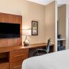 Отель Comfort Inn & Suites, фото 3