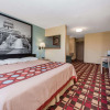 Отель Super 8 by Wyndham Martinsville, фото 11