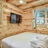 Отель Tiny House! Hot Tub! Pikes Peak & AC, фото 4