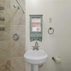 Отель Mangrove Breeze Cottage, Sleeps 4, Pet Friendly, Walk to the Beach, 1 Bedroom, фото 6