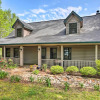Отель Hiawassee Getaway w/ Deck, Mountain & Lake Views!, фото 1