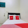 Отель Djati Guest House By OYO, фото 9
