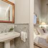 Отель Casa Poggi in Lucca With 5 Bedrooms and 3 Bathrooms, фото 10