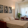 Отель JOIVY Lovely Apt For 4 Next To Bus And Metro Station, фото 2