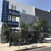 Отель Hollywood Palms Inn and Suites, фото 1