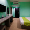 Отель ZEN Rooms Near Fery Terminal Batam Centre, фото 29