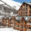 Отель Large apartment with a view near the ski slope of Valloire, фото 22