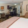 Отель Candlewood Suites Tupelo North, an IHG Hotel, фото 14