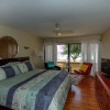 Отель Bird's Nest Beach Townhomes, фото 6