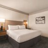 Отель DoubleTree Suites by Hilton Hotel Tampa Bay, фото 7