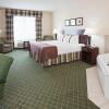 Отель Holiday Inn & Conference Center Marshfield, an IHG Hotel, фото 3