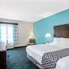 Отель La Quinta Inn & Suites by Wyndham PCB Pier Park area в Панама-Сити-Бич