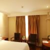 Отель GreenTree Inn Zhenjiang Gaotie Wanda Square Express Hotel, фото 3