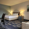 Отель Edgewater Inn and Suites, фото 5