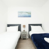 Отель Guestready - Beautiful 2BR Apartment @ Brighton Marina - Free Parking, фото 3