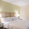 Отель Candlewood Suites Bay City, an IHG Hotel, фото 5